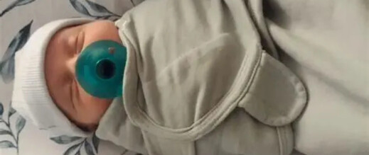 طفل يرى النور بعد ثلاثين عامًا من التجميد طفل يرى النور بعد ثلاثين عامًا من التجميد