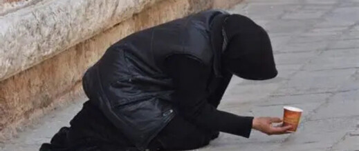 الحسيمة.. أحكام بالحبس وغرامات لمتورطين في التسول واستغلال القاصرين الحسيمة.. أحكام بالحبس وغرامات لمتورطين في التسول واستغلال القاصرين