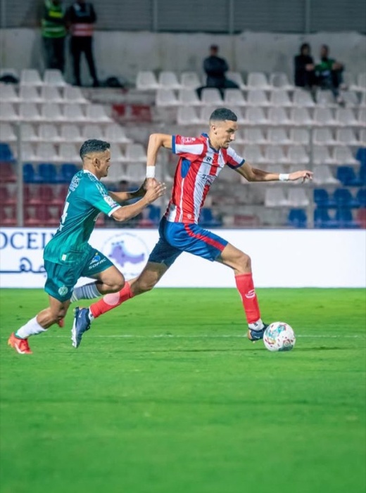 محمد زيتوني.. لاعب في القسم الاحترافي يخوض رحلة سباحة محفوفة بالمخاطر إلى سبتة لتحقيق حلم الاحتراف الكروي محمد زيتوني.. لاعب في القسم الاحترافي يخوض رحلة سباحة محفوفة بالمخاطر إلى سبتة لتحقيق حلم الاحتراف الكروي