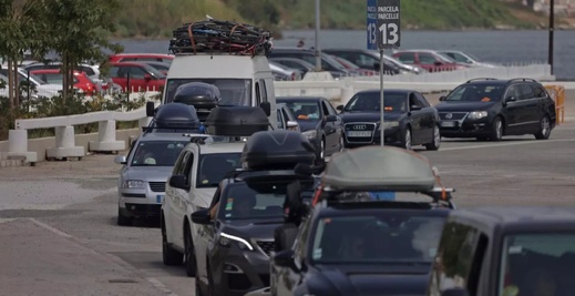 إسبانيا.. الإطاحة بعصابة تستهدف سيارات مغاربة الخارج خلال عبورهم نحو المغرب إسبانيا.. الإطاحة بعصابة تستهدف سيارات مغاربة الخارج خلال عبورهم نحو المغرب