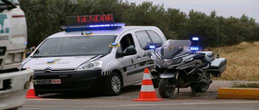 بركان.. جريمة قتل مروعة بشاقور ودهس بالسيارة تهز الطريق المدارية بركان.. جريمة قتل مروعة بشاقور ودهس بالسيارة تهز الطريق المدارية