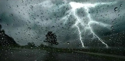 تحذير من زخات رعدية وهبوب رياح قوية في عدة أقاليم ابتداء من الأحد زوالاً تحذير من زخات رعدية وهبوب رياح قوية في عدة أقاليم ابتداء من الأحد زوالاً