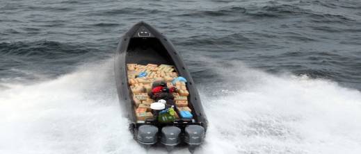 الدرك الملكي يحبط عملية تهريب دولية ويحجز طنين من الحشيش بشواطئ الكبداني الدرك الملكي يحبط عملية تهريب دولية ويحجز طنين من الحشيش بشواطئ الكبداني