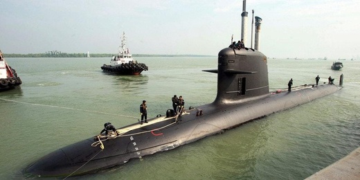 المغرب يدخل في مفاوضات لاقتناء أول غواصة في تاريخ البحرية الملكية المغرب يدخل في مفاوضات لاقتناء أول غواصة في تاريخ البحرية الملكية