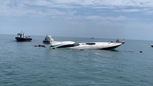 اكتشاف 1,5 مليون يورو داخل يخت فاخر بعد حادث إنقاذ بين المغرب وإسبانيا اكتشاف 1,5 مليون يورو داخل يخت فاخر بعد حادث إنقاذ بين المغرب وإسبانيا