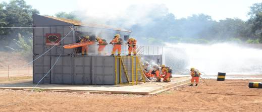 تمرين مغربي-أمريكي يحاكي زلزال بحري وتسونامي مدمر ويختبر القدرات المغربية تمرين مغربي-أمريكي يحاكي زلزال بحري وتسونامي مدمر ويختبر القدرات المغربية