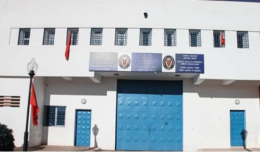 عائلة سجين ترد على توضيحات إدارة سجن سلوان بشأن وضعية تواصله مع أسرته عائلة سجين ترد على توضيحات إدارة سجن سلوان بشأن وضعية تواصله مع أسرته