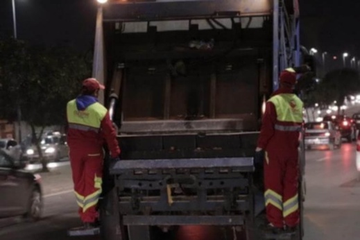 ساكنة حي العمران بسلوان تشتكي من الإزعاج الليلي لعمال النظافة وتطالب بتدخل عاجل للسلطات ساكنة حي العمران بسلوان تشتكي من الإزعاج الليلي لعمال النظافة وتطالب بتدخل عاجل للسلطات