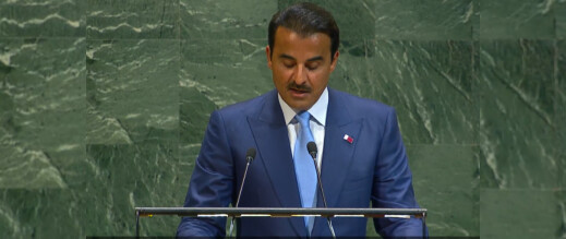 أمير قطر: يزورون بلادنا ويخططون لقصفها أمير قطر: يزورون بلادنا ويخططون لقصفها