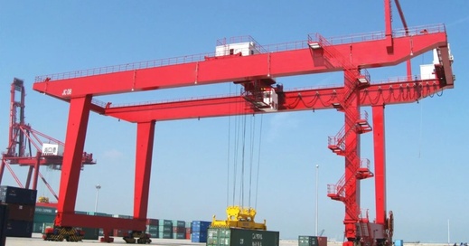 شركة صينية تجهز ميناء الناظور الجديد برافعات عملاقة شركة صينية تجهز ميناء الناظور الجديد برافعات عملاقة