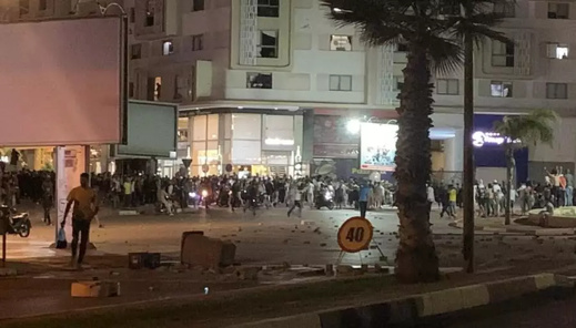 السلطات تنفي وفاة متظاهر بوجدة وتؤكد إصابته بكسر على مستوى الرجل السلطات تنفي وفاة متظاهر بوجدة وتؤكد إصابته بكسر على مستوى الرجل