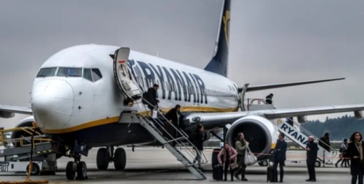 إضراب يلغي رحلات جوية من فرنسا نحو المغرب إضراب يلغي رحلات جوية من فرنسا نحو المغرب