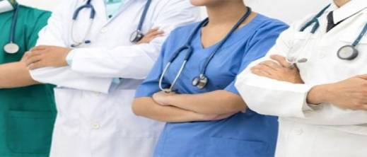 وزير الصحة: 1200 طبيب التحقوا بمناصبهم عام 2025 بعد سنوات من التأخر المزمن وزير الصحة: 1200 طبيب التحقوا بمناصبهم عام 2025 بعد سنوات من التأخر المزمن