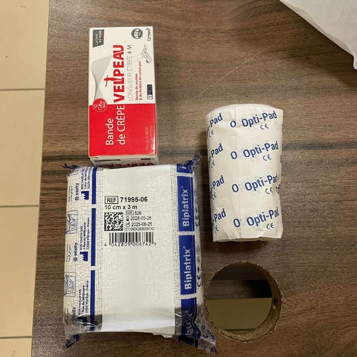 الدريوش.. مطالبة مواطن باقتناء ضمادة من الصيدلية لتضميد جرح ابنه تعيد مشاكل المستعجلات إلى الواجهة الدريوش.. مطالبة مواطن باقتناء ضمادة من الصيدلية لتضميد جرح ابنه تعيد مشاكل المستعجلات إلى الواجهة