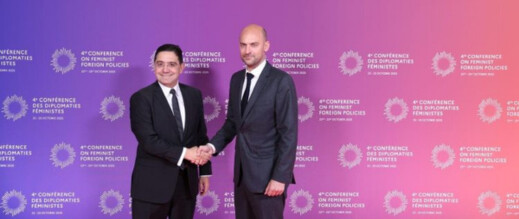 فرنسا تجدد دعمها لسيادة المغرب على صحرائه وتصف الحكم الذاتي بـ”الحل الواقعي” فرنسا تجدد دعمها لسيادة المغرب على صحرائه وتصف الحكم الذاتي بـ”الحل الواقعي”