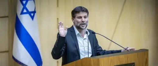 بتسلئيل مهاجمًا السعودية: “دعوهم يواصلون ركوب الجِمال بينما نواصل نحن التقدم" بتسلئيل مهاجمًا السعودية: “دعوهم يواصلون ركوب الجِمال بينما نواصل نحن التقدم"