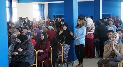 تلاميذ و أساتذة ثانوية المنطقة الصناعية بسلوان العمران يحتفلون بعيد المرأة و عيد الام تلاميذ و أساتذة ثانوية المنطقة الصناعية بسلوان العمران يحتفلون بعيد المرأة و عيد الام
