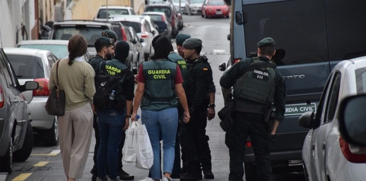 حملة واسعة للحرس المدني ضد شبكات تهريب المهاجرين بالمدينة المحتلة