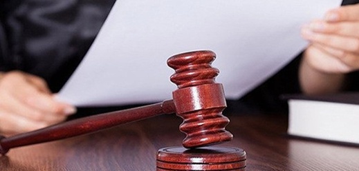 قضية اغتصاب فتاة بمكتب للمحاماة.. المشتبه فيه يمثل أمام النيابة العامة قضية اغتصاب فتاة بمكتب للمحاماة.. المشتبه فيه يمثل أمام النيابة العامة