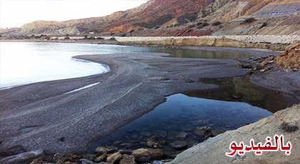 بالفيديو.. تراجع ملحوظ لمياه البحر بشاطئ نواحي تمسمان يظهر جزءا كبيرا من اليابسة بالفيديو.. تراجع ملحوظ لمياه البحر بشاطئ نواحي تمسمان يظهر جزءا كبيرا من اليابسة