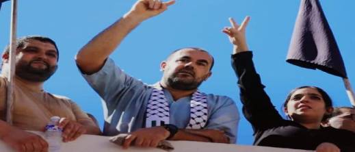 مبادرة مدنية حقوقية توجه ملتمسا للملك لإصدار عفو عن من تبقى من معتقلي الحسيمة