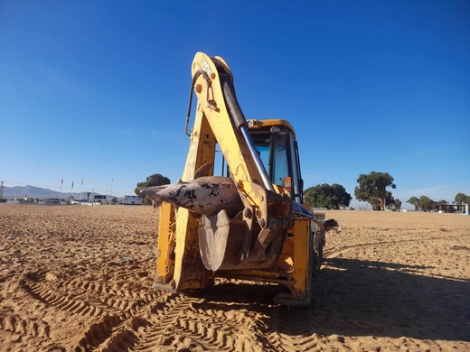 دلفين ضخم نافق على شاطئ أركمان بالناظور.. ظاهرة طبيعية أم أزمة تلوث؟ دلفين ضخم نافق على شاطئ أركمان بالناظور.. ظاهرة طبيعية أم أزمة تلوث؟