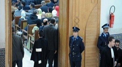 بوادر أزمة سياسية.. الترحال يطيح بثمانية مستشارين بالدريوش بوادر أزمة سياسية.. الترحال يطيح بثمانية مستشارين بالدريوش