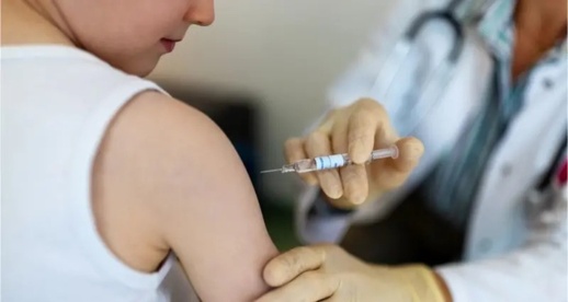 انخفاض تلقيح أبناء المغاربة في هولندا يثير قلقًا صحيًا انخفاض تلقيح أبناء المغاربة في هولندا يثير قلقًا صحيًا