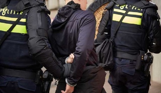 معطيات استخباراتية مغربية تقود إلى توقيف قاصر بهولندا بتهمة الإرهاب معطيات استخباراتية مغربية تقود إلى توقيف قاصر بهولندا بتهمة الإرهاب