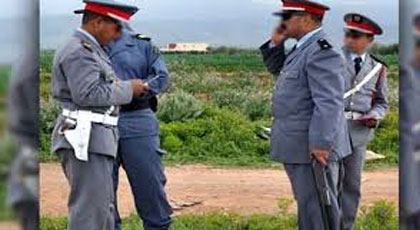 تفاصيل جديدة في قضية السهرات الماجنة.. الإشتباه في والد القاصر بأنه وراء إتهام الدرك من أجل الإنتقام تفاصيل جديدة في قضية السهرات الماجنة.. الإشتباه في والد القاصر بأنه وراء إتهام الدرك من أجل الإنتقام