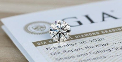 شبكة تهريب ألماس مزيف بين المغرب وبلجيكا تهز سوق المجوهرات