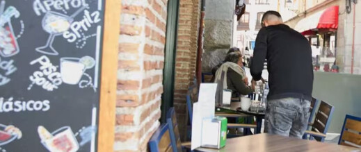 مغاربة إسبانيا يقودون القطاعات الحيوية وينعشون الاقتصاد الإسباني