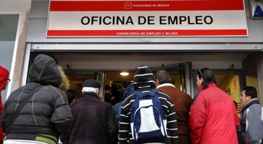 مغاربة إسبانيا يتصدرون قائمة العمال الأجانب في النقل والبناء والفلاحة