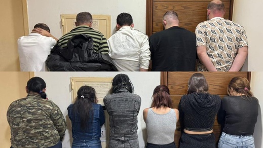 مداهمة شقة للدعارة بالناظور تسفر عن توقيف متورطين في حالة تلبس مداهمة شقة للدعارة بالناظور تسفر عن توقيف متورطين في حالة تلبس