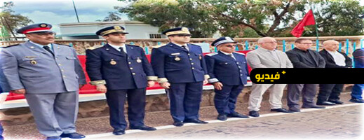 رئيس دائرة بني ورياغل الشرقية يترأس مراسيم تحية العلم في الذكرى السبعين لعيد الاستقلال