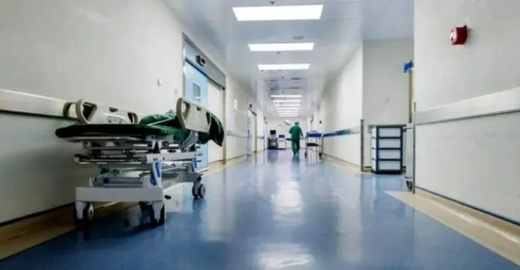 الوسيط: ضعف الاستقبال في المستشفيات يحرم الفئات الهشة وغير المتعلمة من حق الخدمة الوسيط: ضعف الاستقبال في المستشفيات يحرم الفئات الهشة وغير المتعلمة من حق الخدمة