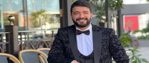 قضية الشيكات تنتهي مؤقتا… الإفراج عن الكوميدي حمزة الفيلالي