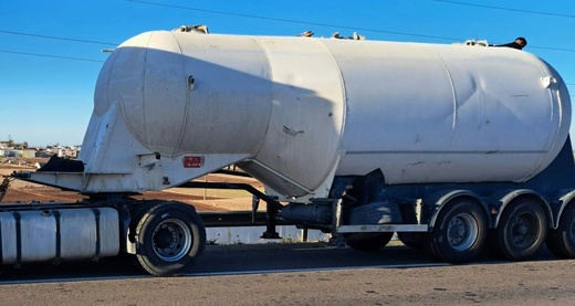 رصاص في قلب الطريق السيار… الدرك يحبط تهريب 5 أطنان من الشيرا رصاص في قلب الطريق السيار… الدرك يحبط تهريب 5 أطنان من الشيرا