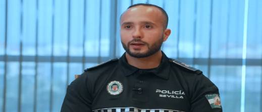 من أسفل شاحنة إلى صفوف الشرطة الإسبانية: قصة شاب مغربي تلهم إشبيلية