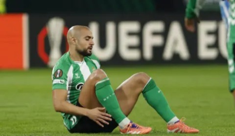 نادي ريال بيتيس يكشف طبيعة إصابة أمرابط ويوضح حجم الغياب المتوقع