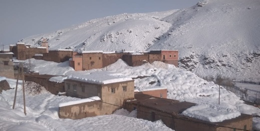 نشرة إنذارية.. أمطار قوية  وثلوج يومي الأحد والإثنين بالمغرب