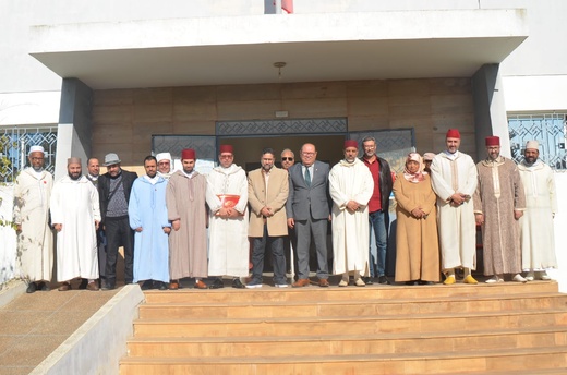 العرائش تستضيف قراءة في كتاب “إمارة المؤمنين” للدكتور عبد الله بوصوف وسط نقاش فكري واسع