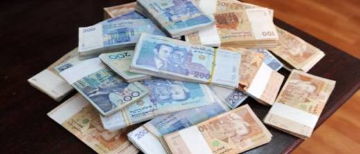 محكمة تلزم زبونة بأداء قرض بنحو 600 مليون لم تتسلمه.. والمختلسة وراء القضبان