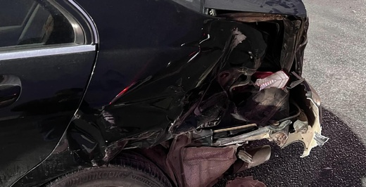 حادثة سير بين سيارتين تتسبب في أضرار مادية جسيمة بمدخل العروي حادثة سير بين سيارتين تتسبب في أضرار مادية جسيمة بمدخل العروي