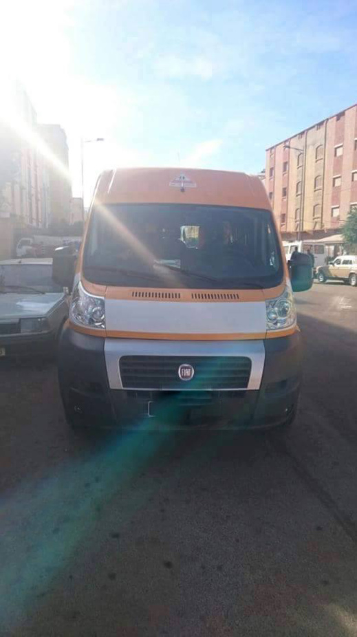 بالفيديو.. شقيق رئيس جماعة تزاغين يحول سيارة لنقل التلاميذ الى "ديسكو" متنقل بالفيديو.. شقيق رئيس جماعة تزاغين يحول سيارة لنقل التلاميذ الى "ديسكو" متنقل