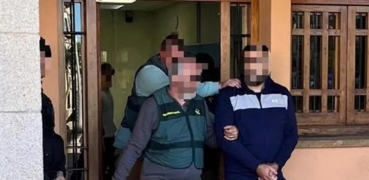 بموجب أمر من الأنتربول.. إسبانيا توقف ثلاثينيا احتال على مغاربة بموجب أمر من الأنتربول.. إسبانيا توقف ثلاثينيا احتال على مغاربة