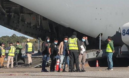 الاتحاد الأوروبي يوافق على إحداث مراكز لجوء خارج حدودها الاتحاد الأوروبي يوافق على إحداث مراكز لجوء خارج حدودها