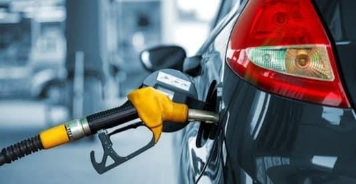 أسعار المحروقات تسجل هبوطا طفيفا بعد ثلاث زيادات متتالية بالمغرب أسعار المحروقات تسجل هبوطا طفيفا بعد ثلاث زيادات متتالية بالمغرب