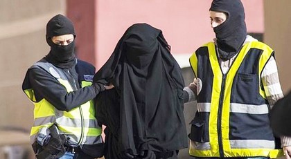 اعترافات "داعشية" من مليلية جندت مغربيات عبر الواتساب