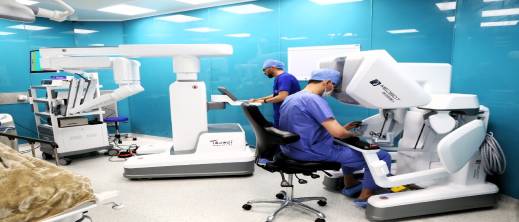 وداعا للجراحة التقليدية.. "روبوتات" المستشفى العسكري بالرباط تنجح في استئصال أورام معقدة